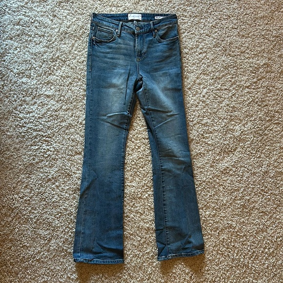 Dear John, super stretchy with a slight flare bootcut. Not a high rise waist - Picture 2 of 8